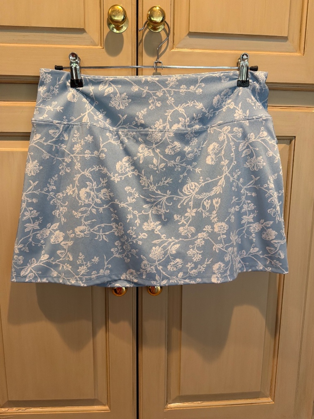 Laura Ashley blue & white skort